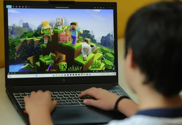 Imagem da noticia Três em cada dez crianças e adolescentes sofreram ofensas na internet