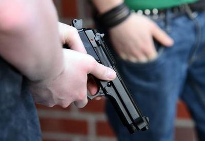 Governo prorroga prazo para recadastramento de armas até 3 de maio Governo prorroga prazo para recadastramento de armas até 3 de maio