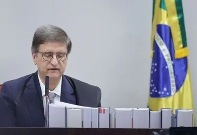 Tentativa de golpe: "Eles se viam em guerra contra estrutura democrática", diz PGR em julgamento de kids pretos Tentativa de golpe: "Eles se viam em guerra contra estrutura democrática", diz PGR em julgamento de kids pretos