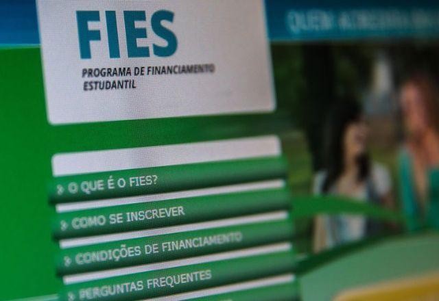 Imagem da noticia MEC abre inscrições para segundo semestre do Fies nesta 3ª feira