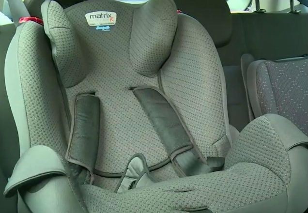 Imagem da noticia Projeto prevê fim de multa para transporte de criança sem cadeirinha