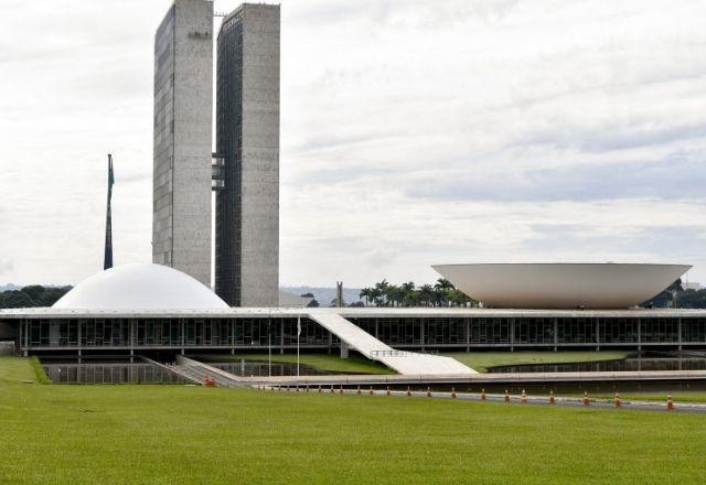 Imagem da noticia Congresso promulga benefícios tributários ao setor de tecnologia