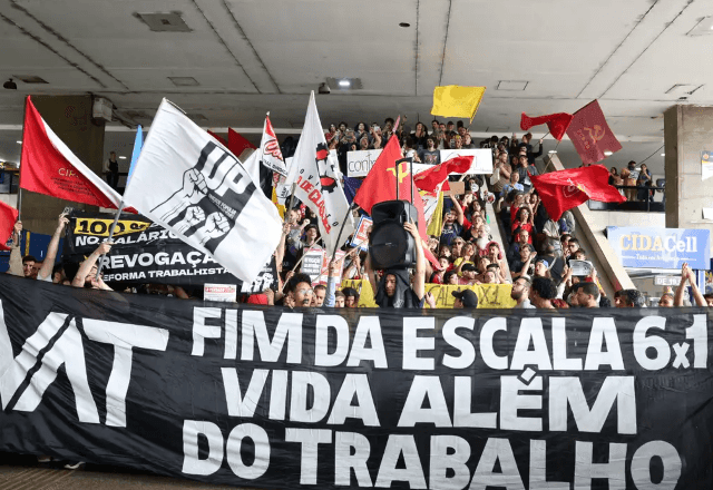 Imagem da noticia Genial/Quaest: 70% dos deputados são contra fim da escala 6x1, diz pesquisa