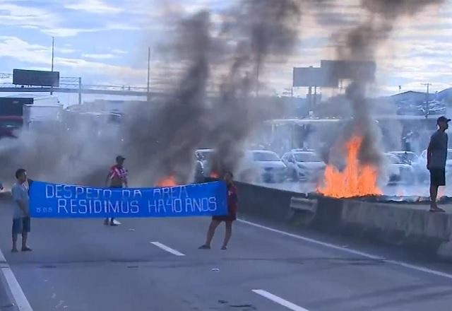 Imagem da noticia Reintegração de posse interdita trecho da Dutra, em Guarulhos (SP)