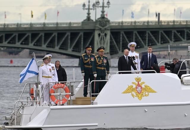 Imagem da noticia Putin anuncia uso de mísseis Zircon na guerra da Ucrânia