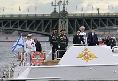 Putin anuncia uso de mísseis Zircon na guerra da Ucrânia Putin anuncia uso de mísseis Zircon na guerra da Ucrânia