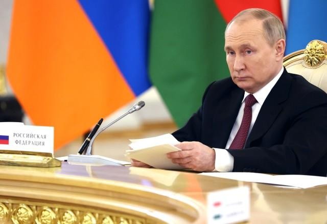 Imagem da noticia Resposta russa à expansão da Otan será proporcional à ameaça, diz Putin