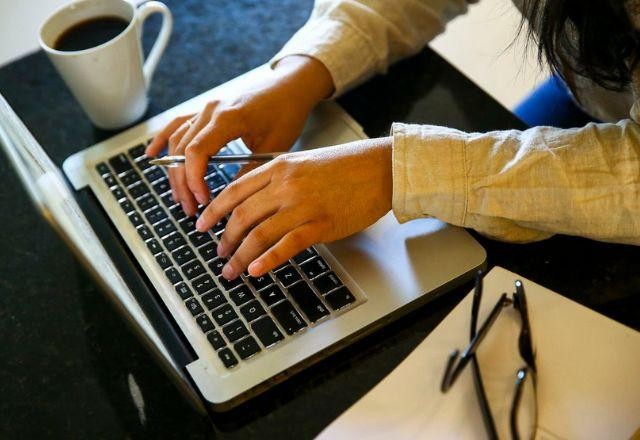 Imagem da noticia Quase metade dos jovens vulneráveis teme não ter emprego no futuro
