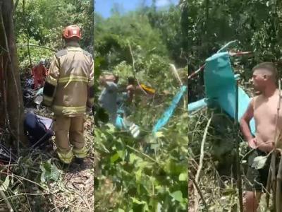 Helicóptero cai no Rio de Janeiro e deixa três mortos Helicóptero cai no Rio de Janeiro e deixa três mortos