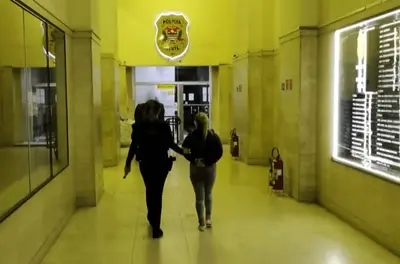 Polícia Civil de SP prende 8 suspeitos de integrar quadrilha que movimentou R$ 6,8 bilhões Polícia Civil de SP prende 8 suspeitos de integrar quadrilha que movimentou R$ 6,8 bilhões