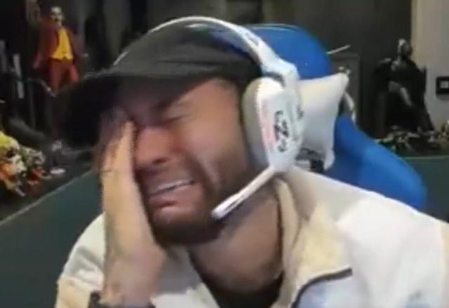 Imagem da noticia Neymar finge choro após "perder" cerca de R$ 5,6 milhões em jogo