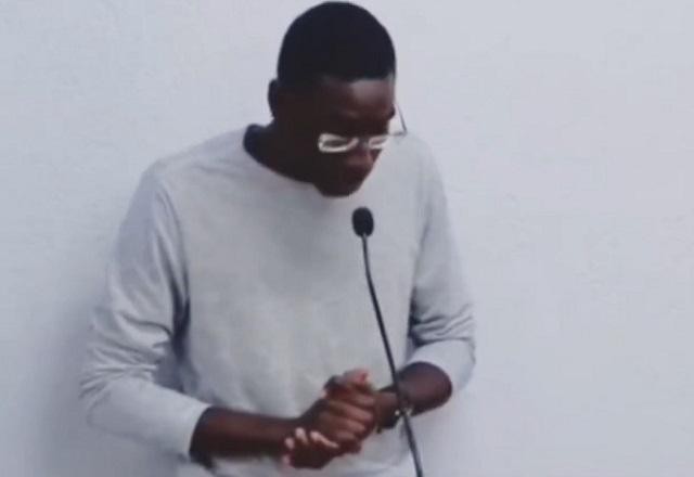 Imagem da noticia Jovem que foi hostilizado em Câmara no interior de SP retorna ao plenário