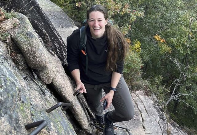 Imagem da noticia EUA identificam capitã de helicóptero que colidiu com avião em Washington