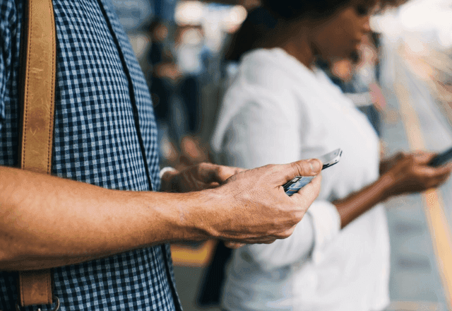 Imagem da noticia Celular domina 82% das transações e Pix dispara 41%, diz Febraban