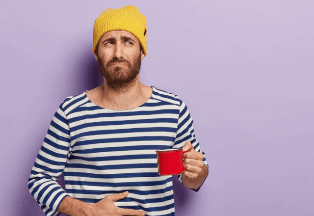 Imagem da noticia Refluxo frequente pode ser perigoso? Quando a azia vira sinal de alerta?