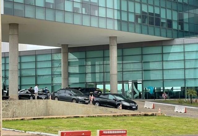 Imagem da noticia Reginaldo Sardinha e Paulo Octávio são alvo de investigação do MP