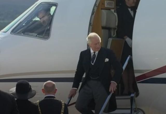 Imagem da noticia Rei Charles III chega à Escócia para velório da rainha