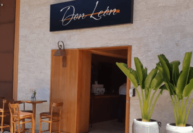 Imagem da noticia Dono de restaurante reage a assalto, atira e mata suspeito em Brasília
