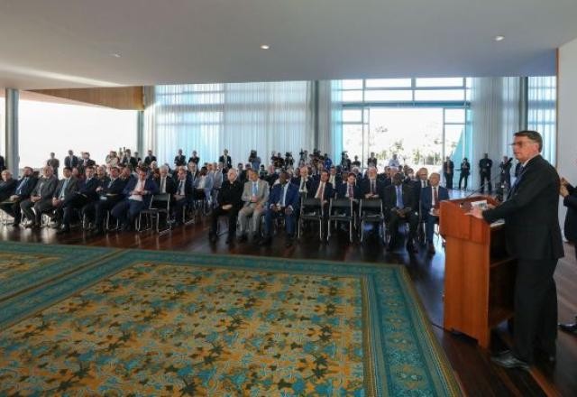 Imagem da noticia PL diz que encontro de Bolsonaro com embaixadores não teve cunho eleitoral