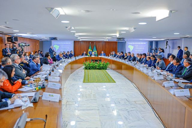 Imagem da noticia Governadores adotam cautela com PEC, mas mantêm aberto diálogo na segurança pública