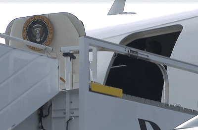 Após problema em avião, Trump chega a Davos para discursar no Fórum Econômico Mundial Após problema em avião, Trump chega a Davos para discursar no Fórum Econômico Mundial