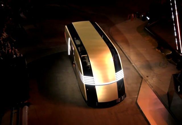 Imagem da noticia Entre robôs e humanos, Tesla e Elon Musk anunciam Robovan e Robotáxi
