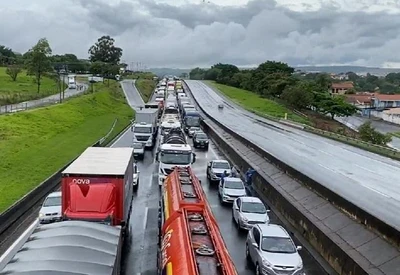 Reunião entre Fazenda e Estados para tentar conter alta dos combustíveis termina sem definição Reunião entre Fazenda e Estados para tentar conter alta dos combustíveis termina sem definição
