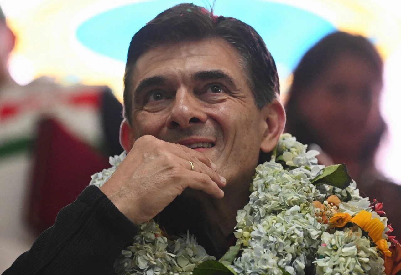 Imagem da noticia Eleições na Bolívia: Rodrigo Paz é eleito presidente