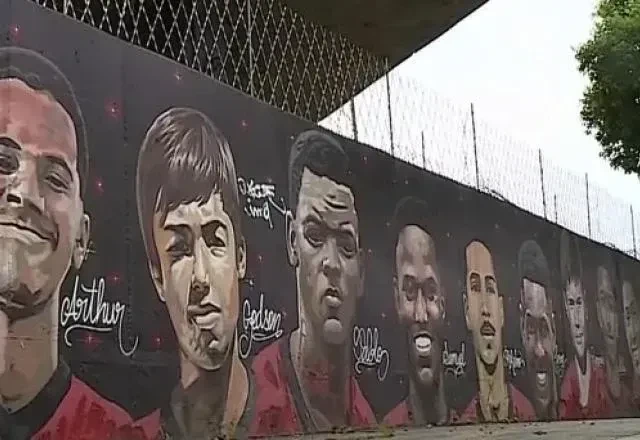 Imagem da noticia Justiça do Rio absolve réus do incêndio no Ninho do Urubu