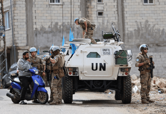 Imagem da noticia Forças israelenses abrem fogo contra forças de paz da ONU no Líbano