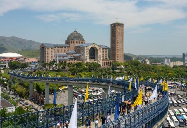 Imagem da noticia Arcebispo de Aparecida diz que evento de Bolsonaro "não tem anuência"