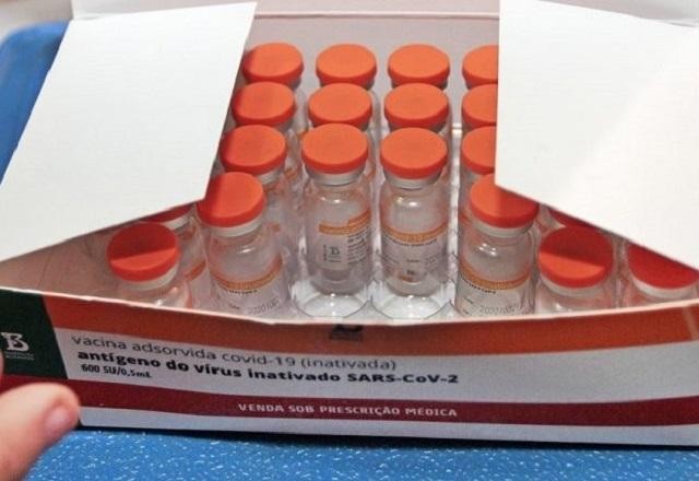 Imagem da noticia Conmebol doará 20 mil doses de vacina contra a covid-19 ao Brasil