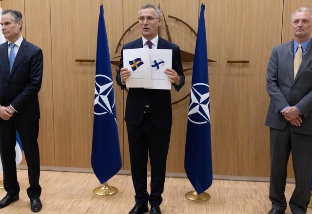 Imagem da noticia Otan: adesão de Finlândia e Suécia deixa fronteira russa mais vulnerável