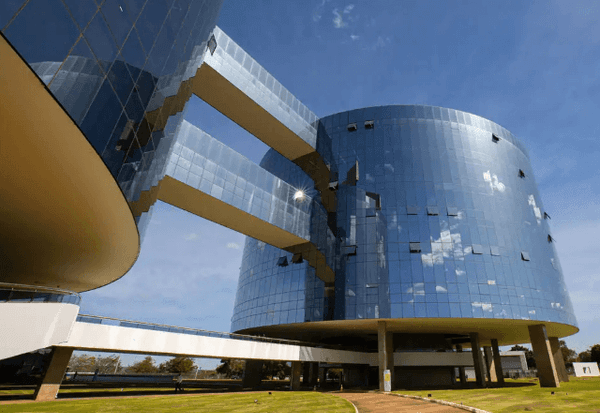 Imagem da notícia: PF e PGR decidem negociar só em conjunto delações de INSS e Master