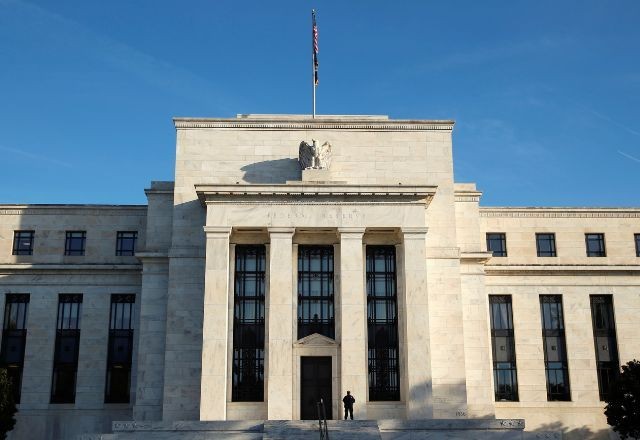 Imagem da noticia Fed, banco central dos EUA, mantém os juros entre 3,5% e 3,75%