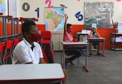 Fiocruz alerta para baixa cobertura vacinal de crianças em volta às aulas Fiocruz alerta para baixa cobertura vacinal de crianças em volta às aulas