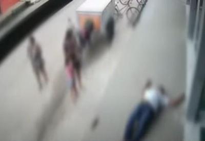 Vídeo: segurança é executado a tiros em frente a criança Vídeo: segurança é executado a tiros em frente a criança