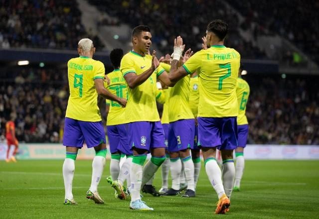 Imagem da noticia Servidor federal terá expediente mais curto em dia de jogo do Brasil na Copa