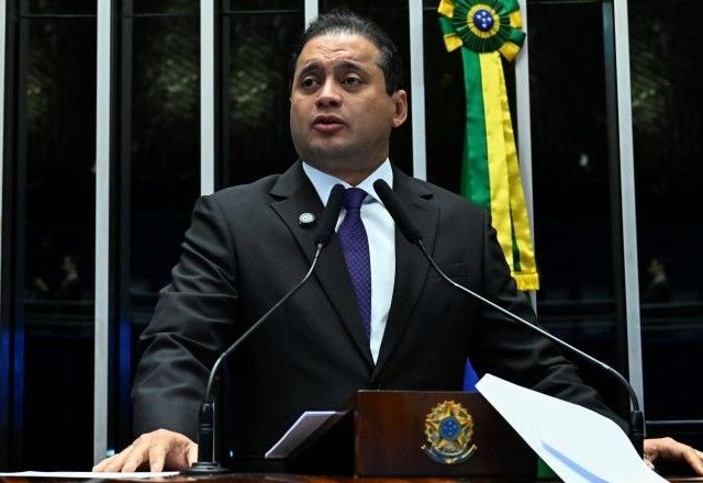 Imagem da noticia Senador deve apresentar até terça (9) relatório de projeto que altera Lei do Impeachment