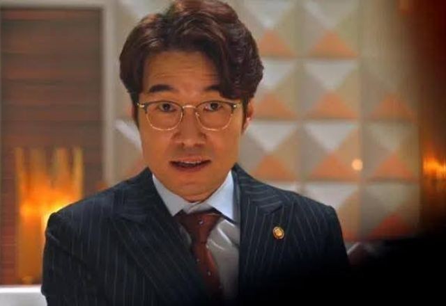 Imagem da noticia Ator sul-coreano Song Young-kyu é encontrado morto dentro de carro