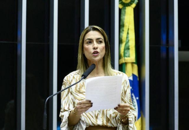Imagem da noticia Senadora Soraya Thronicke é internada na UTI após crise alérgica