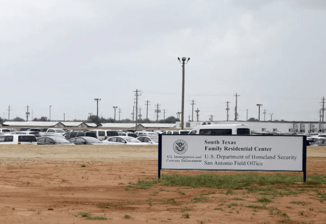 Imagem da noticia Dois casos de sarampo impõem quarentena em centro de detenção de imigrantes no Texas