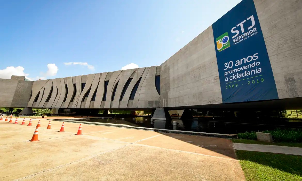 Imagem da noticia Faculdades são autorizadas a cobrar mensalidades mais altas de calouros; entenda