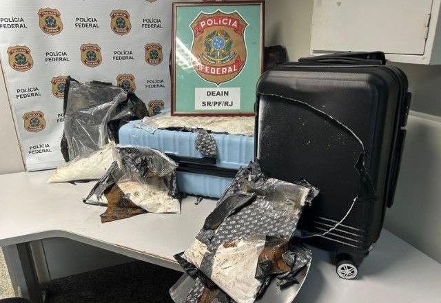 Imagem da noticia Mulher é presa pela PF no Aeroporto do Galeão ao tentar embarcar com 7 kg de cocaína para Paris