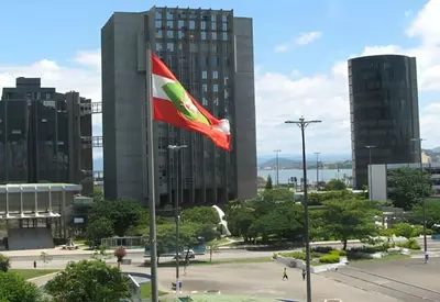 Justiça suspende lei que proibia cotas raciais em universidades de Santa Catarina Justiça suspende lei que proibia cotas raciais em universidades de Santa Catarina