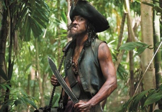 Imagem da noticia Surfista que atuou em "Piratas do Caribe" e "As Panteras" morre após ser atacado por tubarão no Havaí