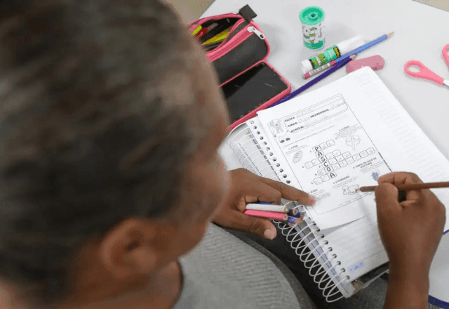 Imagem da noticia Três em cada 10 brasileiros são analfabetos funcionais, mostra estudo