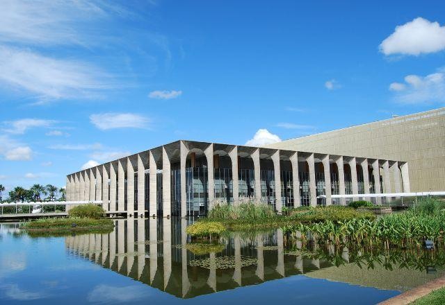 Imagem da noticia Terremoto: Brasil se solidariza com equatorianos e peruanos