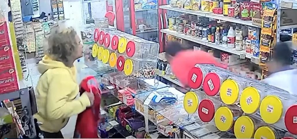 Imagem da noticia Tiroteio entre policiais e traficantes no RJ deixa dois mortos e dois feridos