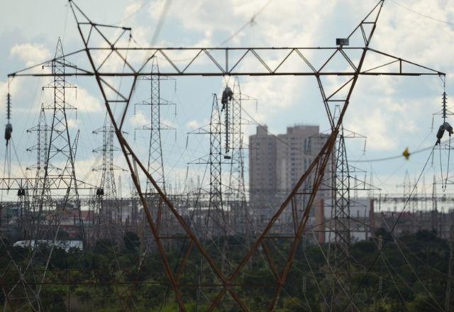 Imagem da noticia ONS registra queda de energia em todos os subsistemas do país